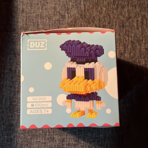 Blocks; Lego MINI; NEW; instructions/sealed Legos in ea. box; 690pcs-Donald Duck - Picture 5 of 5